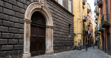 I segreti di Palazzo Penne: la leggenda del “Palazzo del Diavolo” a Napoli